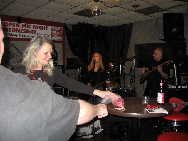 T J's Half Time Bar & Grill